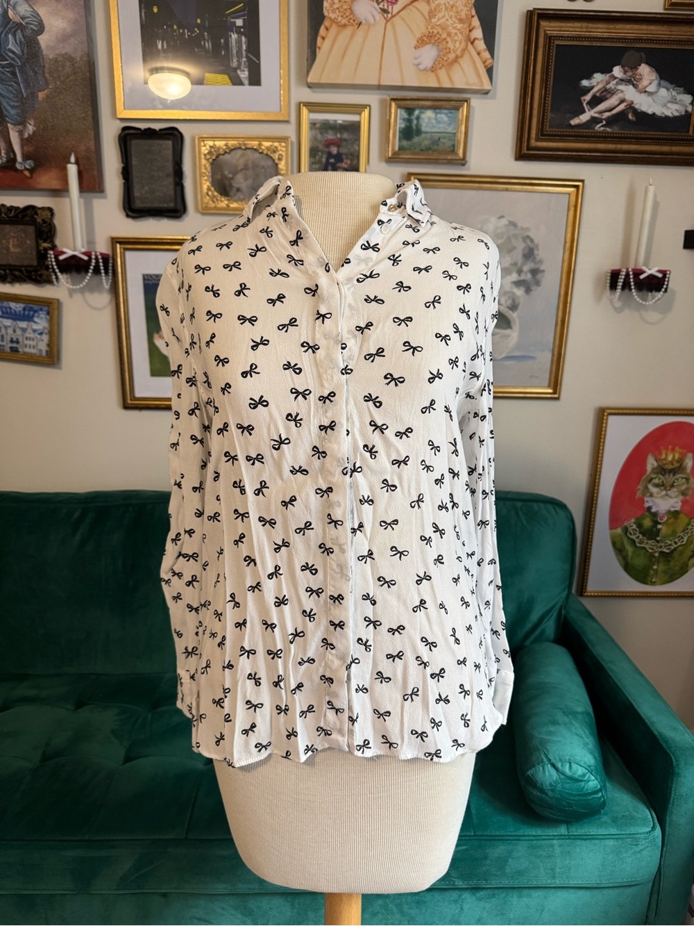 Zara Cream Button-Up Blouse with Black Bow Motif